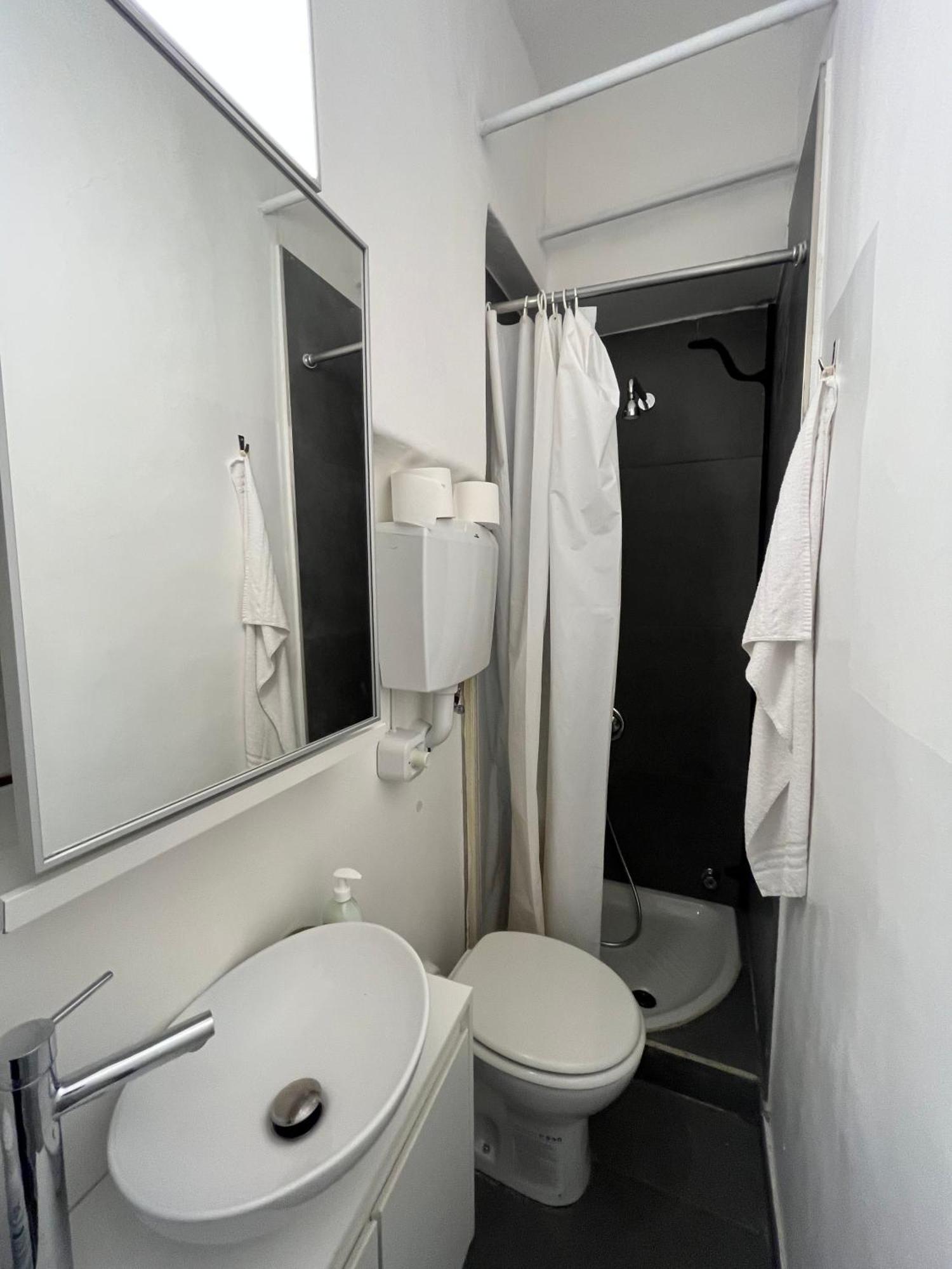 Porta Susa Rooms - Camere Porta Susa Турин Экстерьер фото